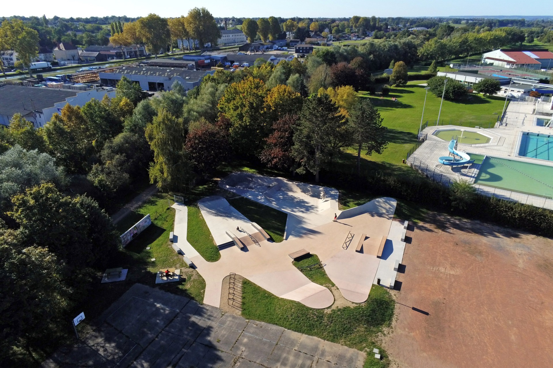 Espace Socio Culturel Skatepark Paray le Monial Skate Spot 4/5