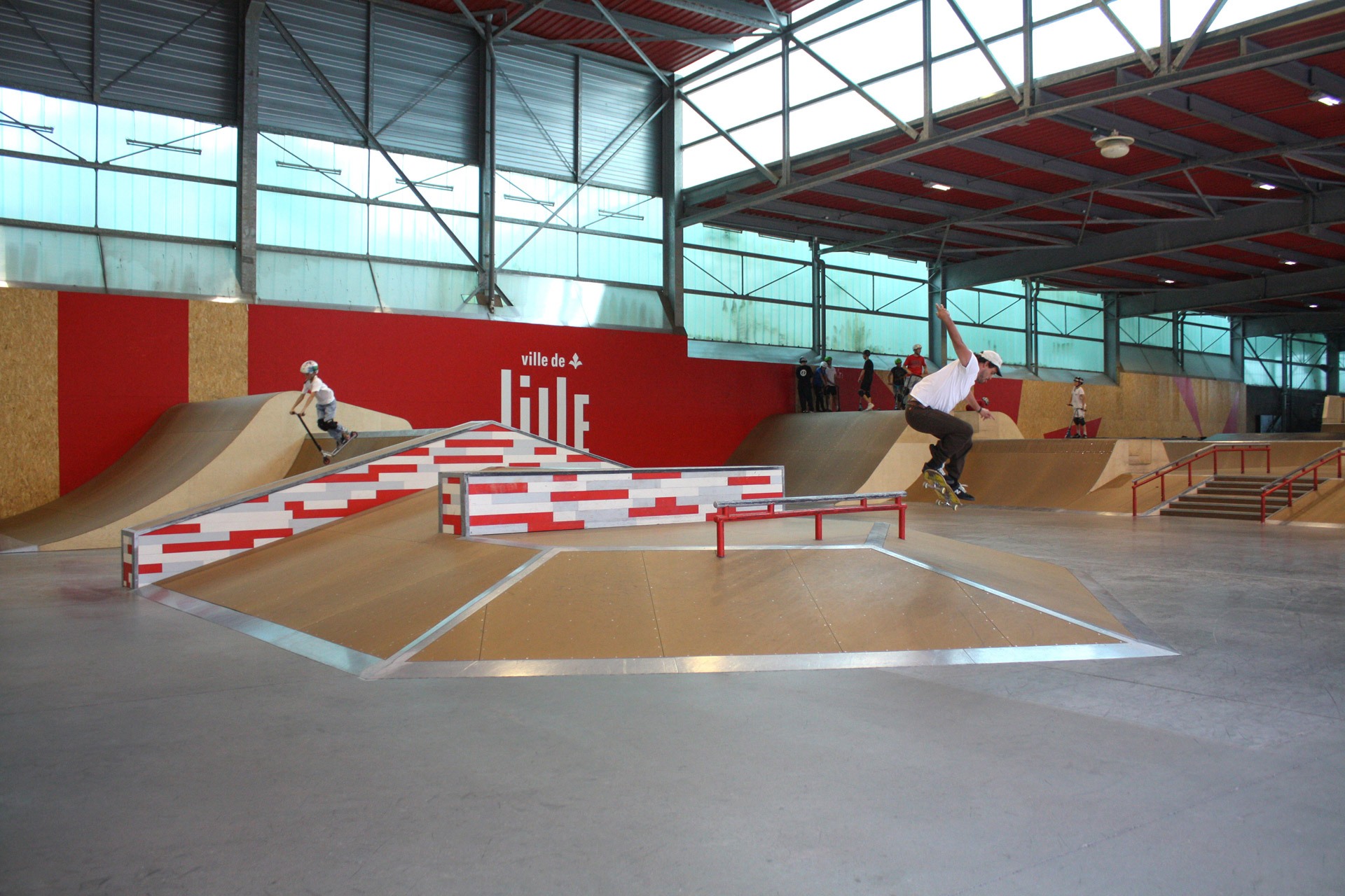 Halle de Glisse Indoor Lille Skate Spot 5/5