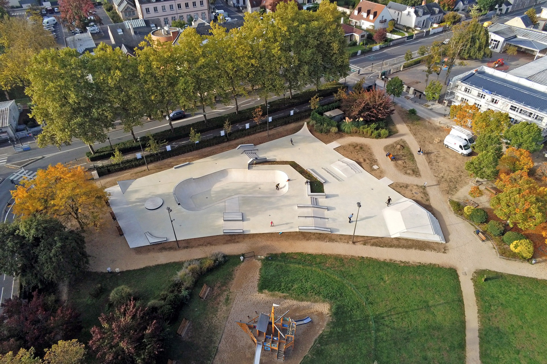Parc du Poutyl Skatepark Olivet Skate Spot 4/5