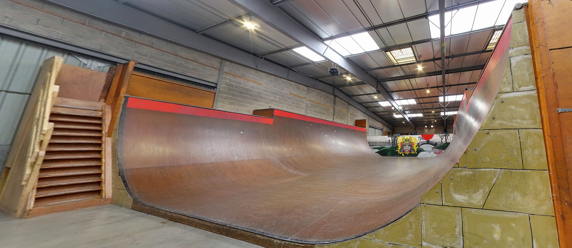 Le Hangar Indoor Nantes Skate Spot 5/5