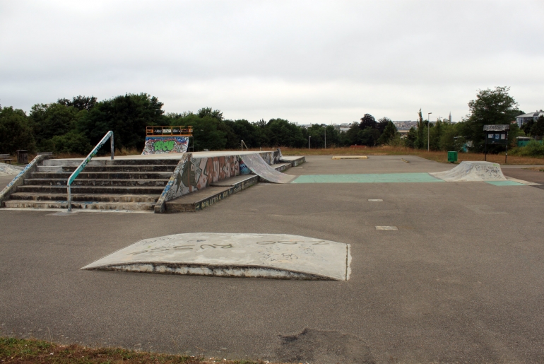 John Lenon Spot Street Limoges Skate Spot 3/5