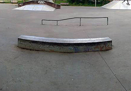 Stade Hélitas Skatepark Caen Skate Spot 3/5