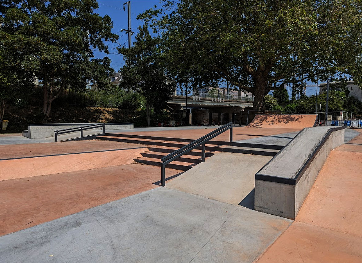 La Rue d' Auge Spot Street Caen Skate Spot 4/5