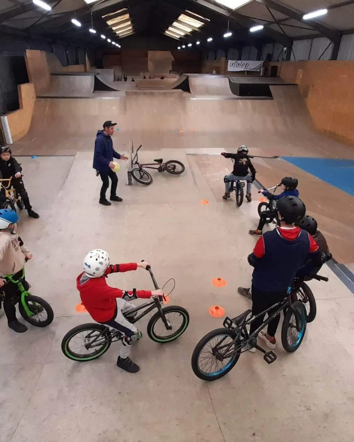 80100 Indoor Abbeville Skate Spot 4/5