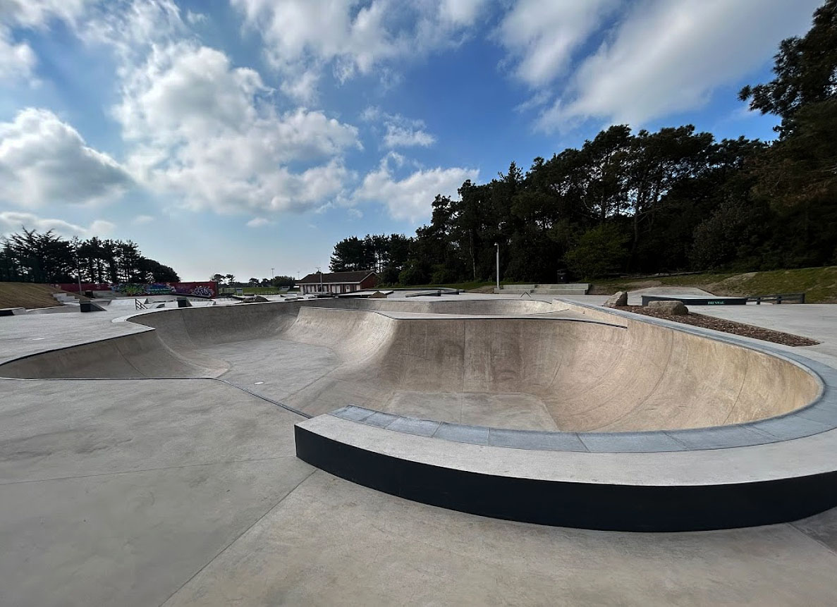Les Quennevais Skatepark Jersey Skate Spot 5/5
