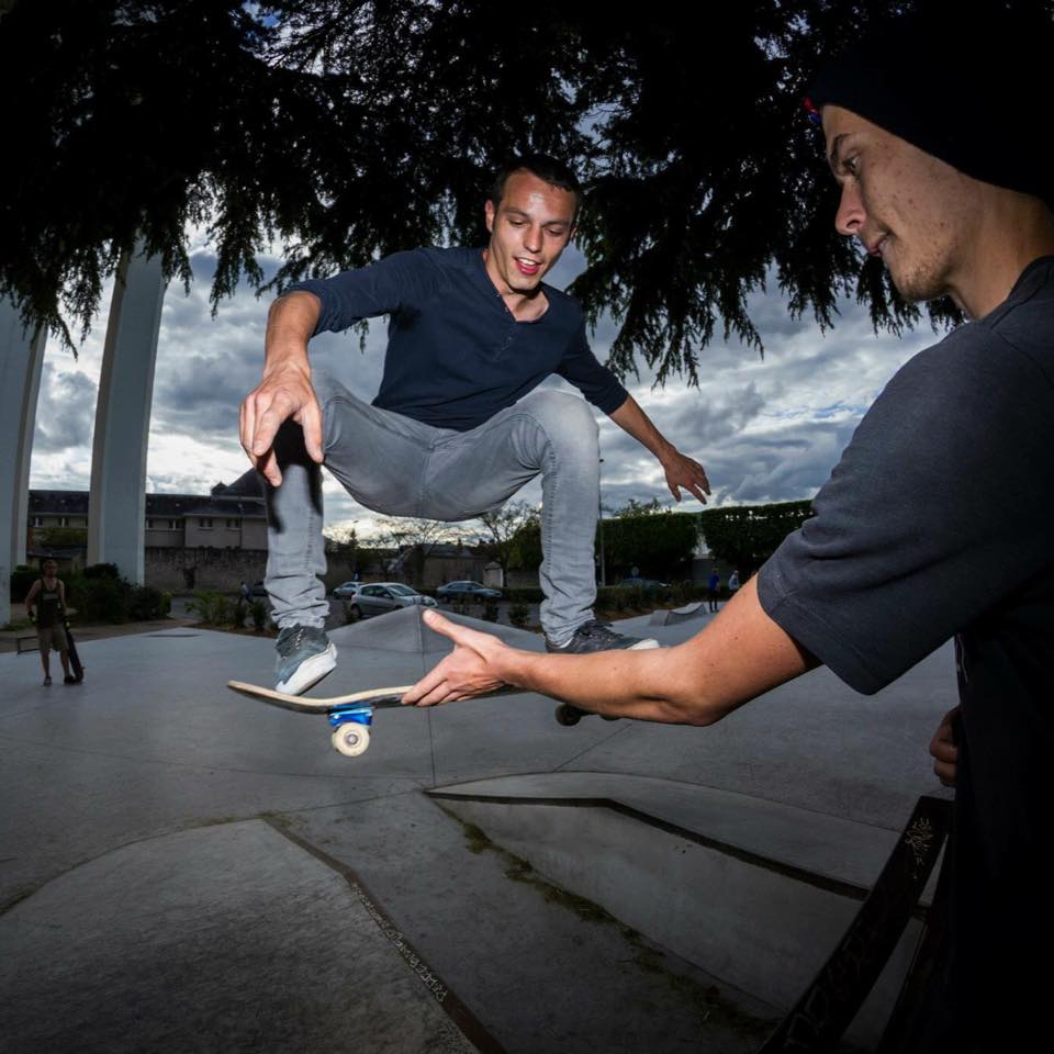 Place Michel Moser Spot Street Blois Skate Spot 3/5