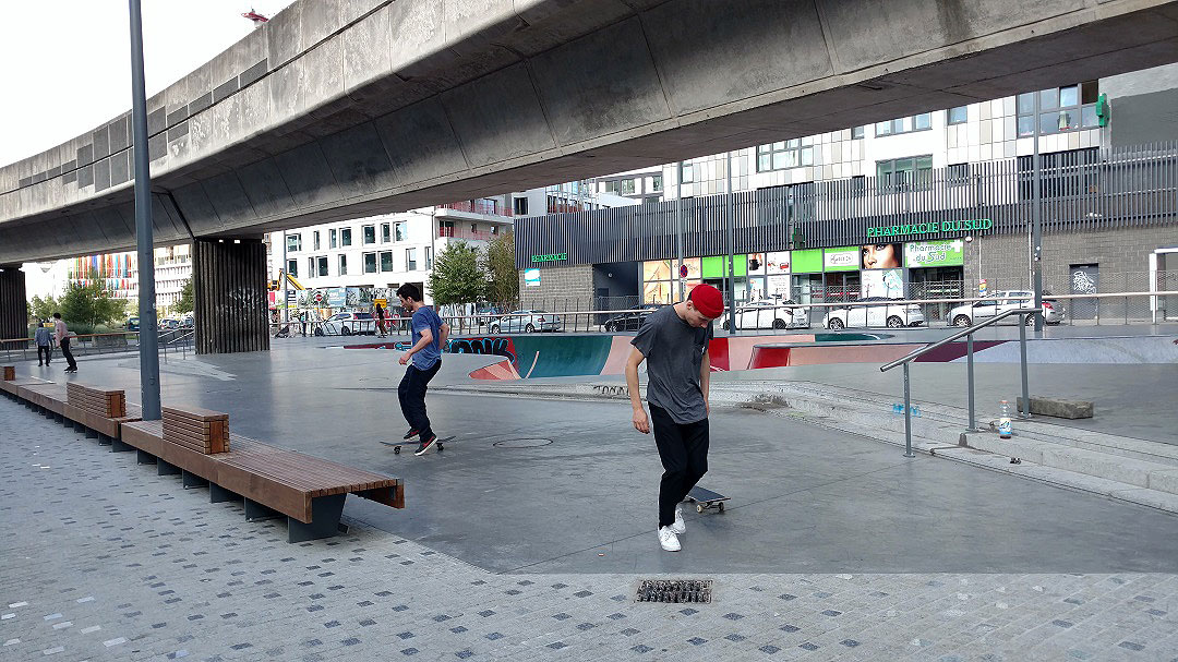 Porte de Valenciennes Bowl Lille Skate Spot 4/5