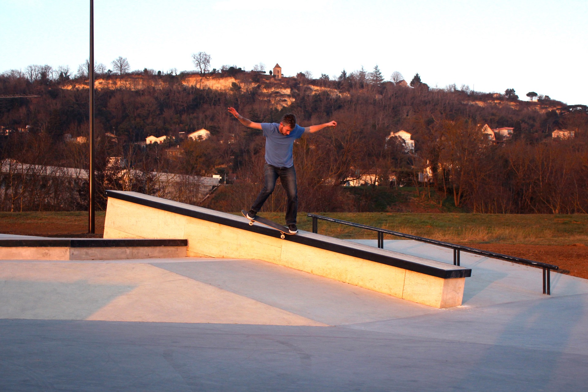 Le Pont Canal Skatepark Agen Skate Spot 4/5