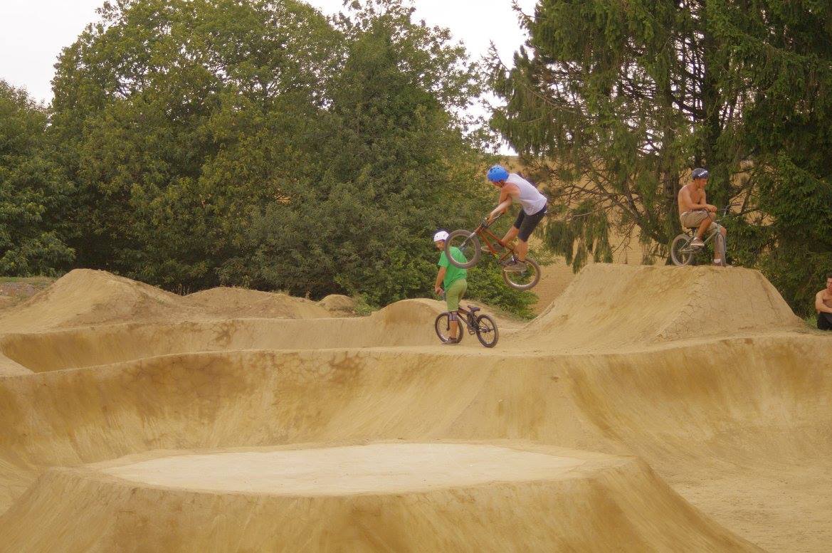 Trail'R Dirt Pouzauges Skate Spot 5/5