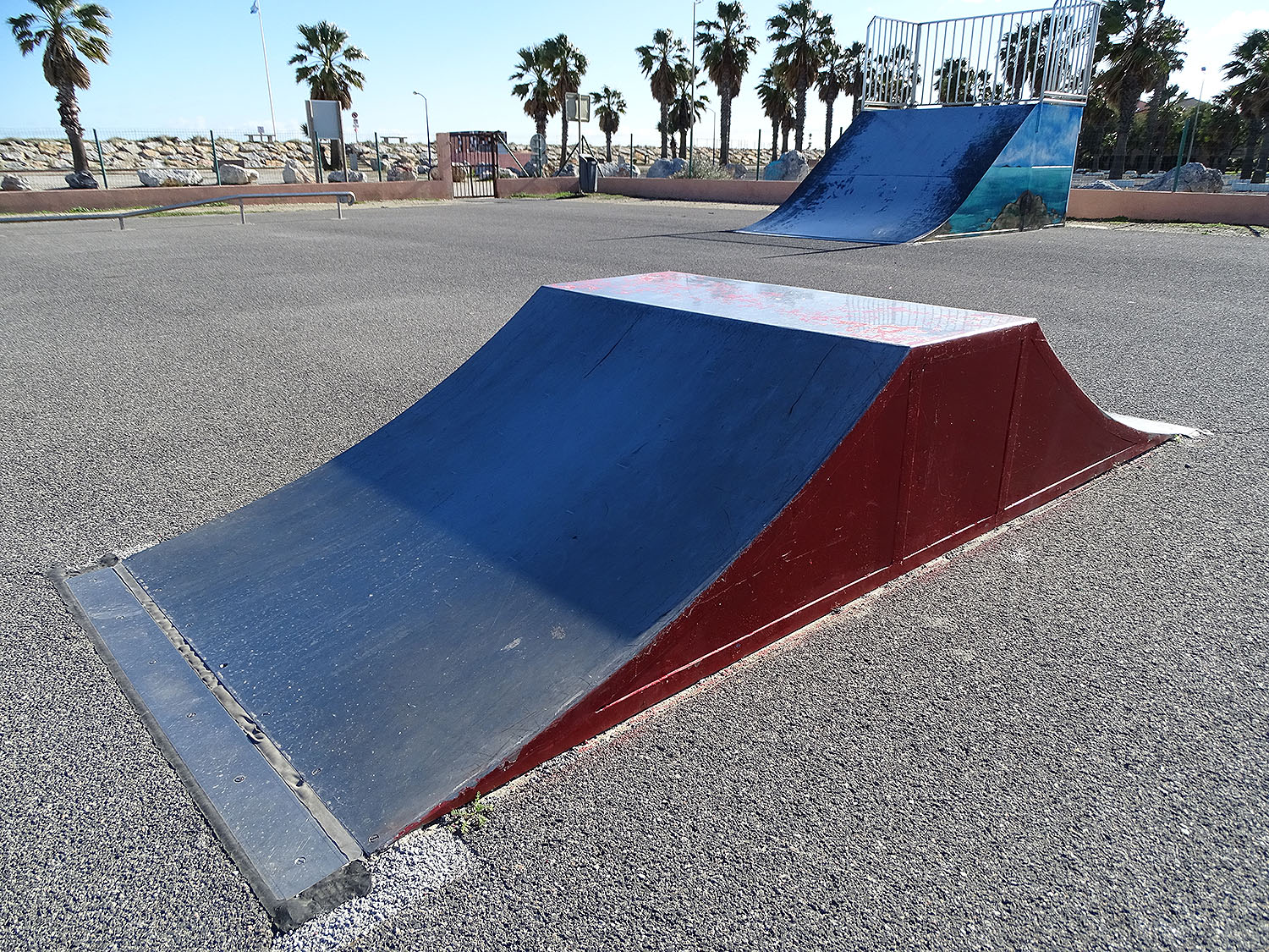 Quartier des mouettes Skatepark Sainte-Marie-la-Mer Skate Spot 2/5