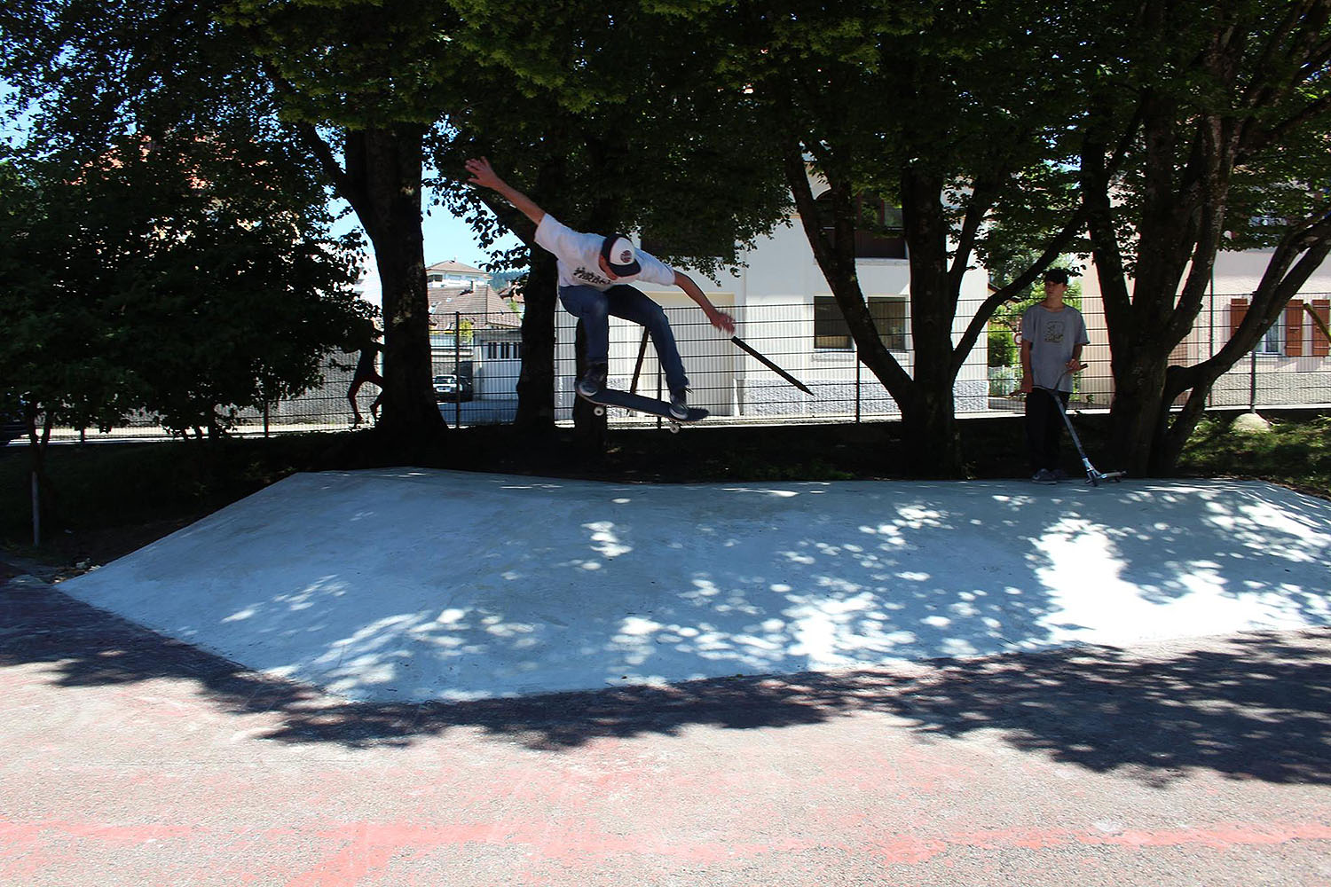 Collège des Jeanneret Do It Yourself Le Locle Skate Spot 4/5