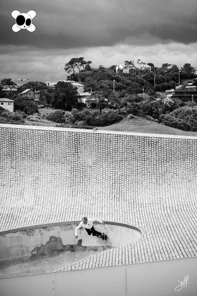 Cité de l' Océan Bowl Biarritz Skate Spot 4/5