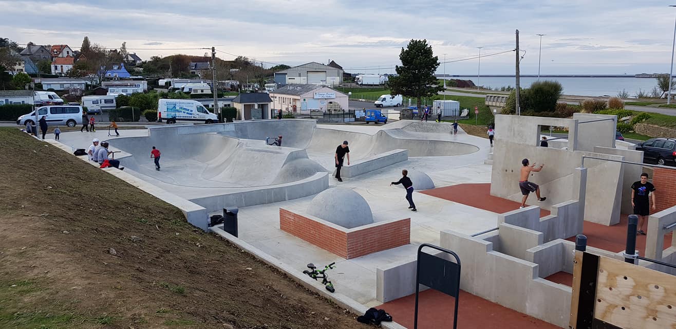 Le Spot Bowl Cherbourg en Cotentin Skate Spot 4/5