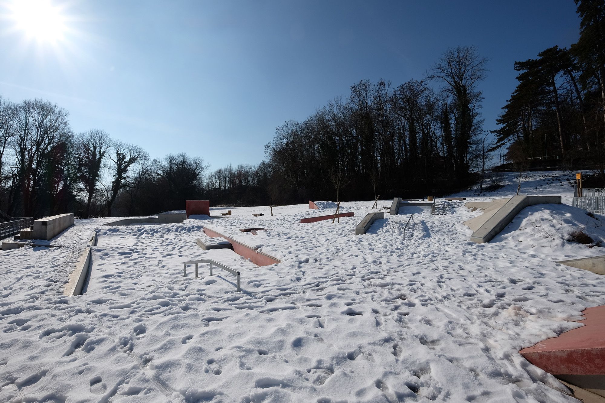 Parc du Journans Skatepark Gex Skate Spot 4/5