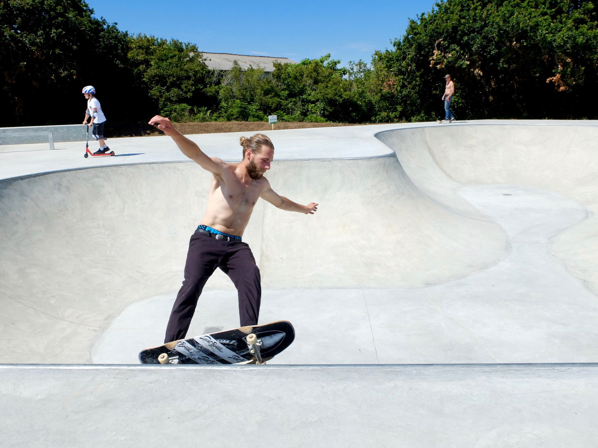 Granit Park Bowl Perros Guirec Skate Spot 3/5