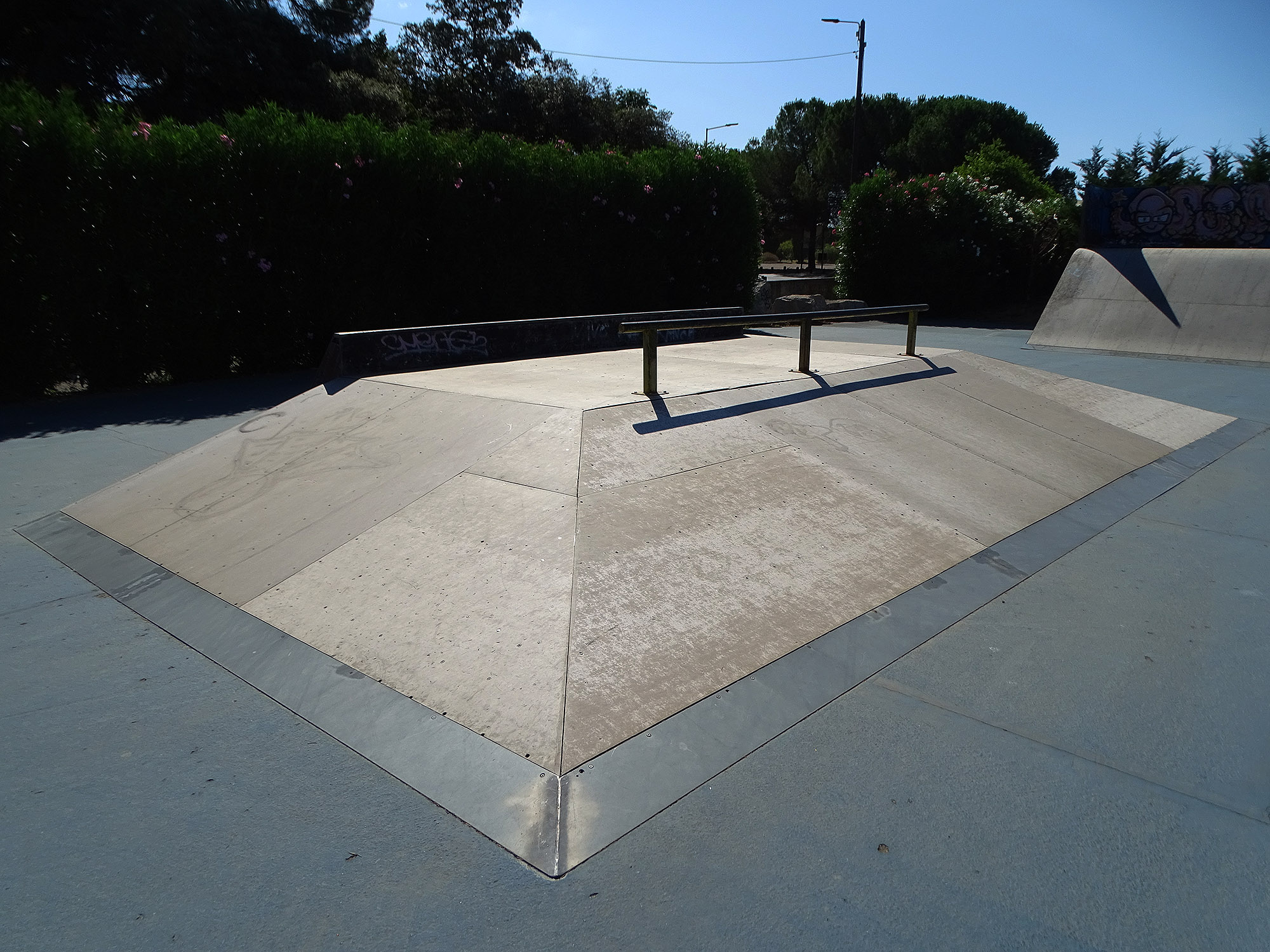 Grammont Old Modules Skatepark Montpellier Skate Spot 3/5