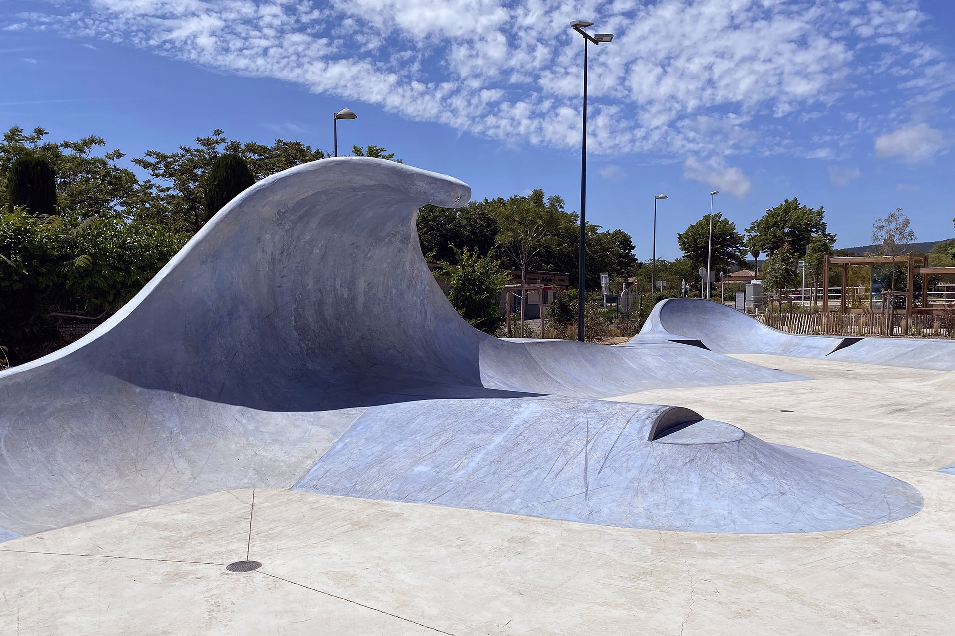 Yann Casasreales Bowl Saint-Cyr-sur-Mer Skate Spot 4/5